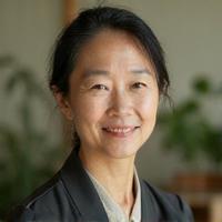 Portrait of Midori Tanaka, founder of Shinsei Hana and author